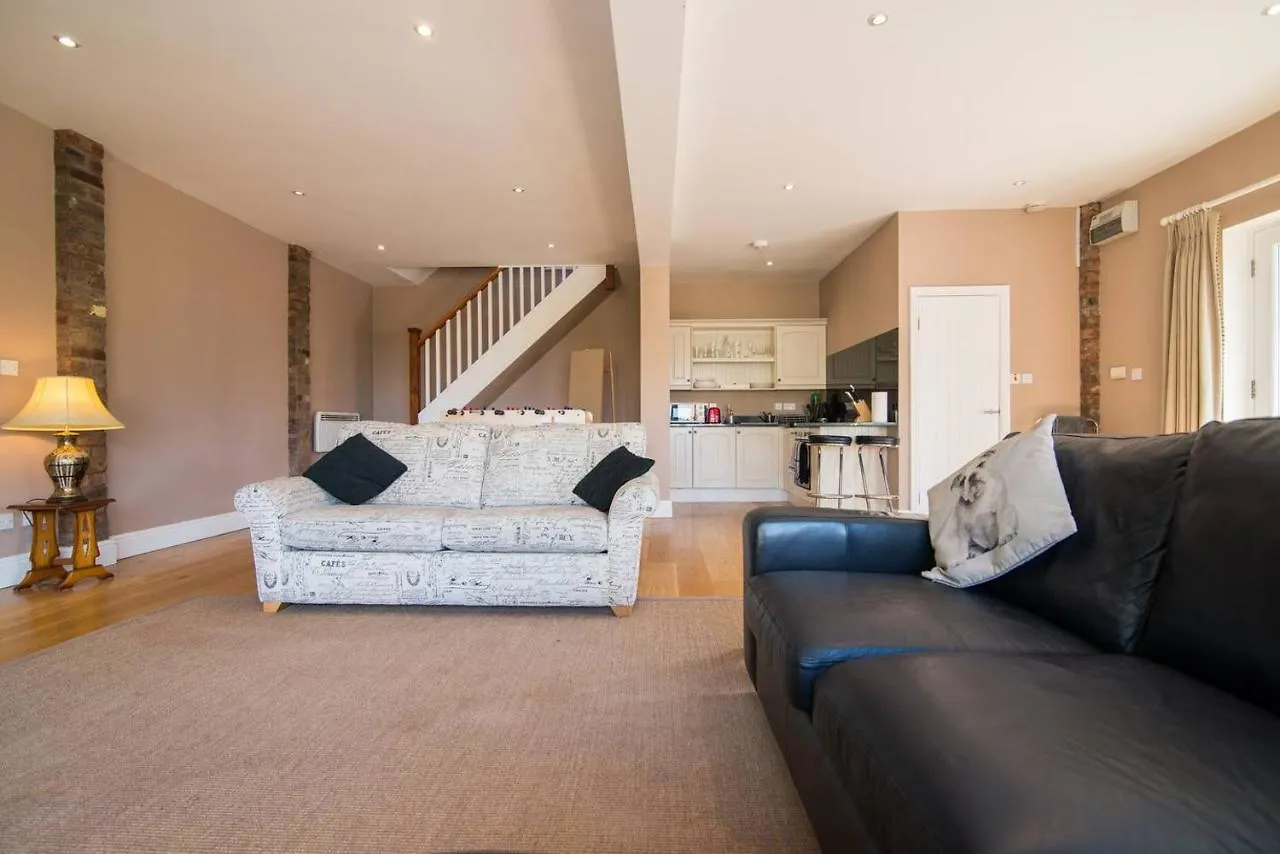 Picturesque Chester Abode With Free Wifi Villa United Kingdom