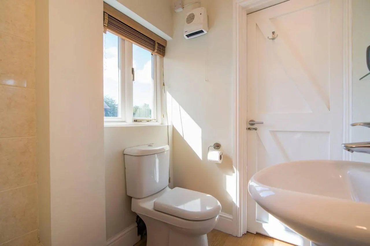 Picturesque Chester Abode With Free Wifi Villa 0*,  United Kingdom